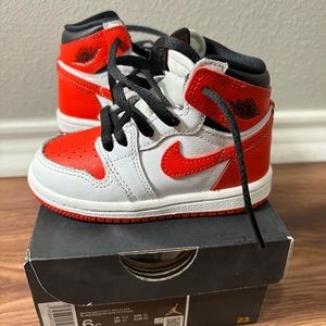 Toddler size Nike Jordan 1 Retro High OH
